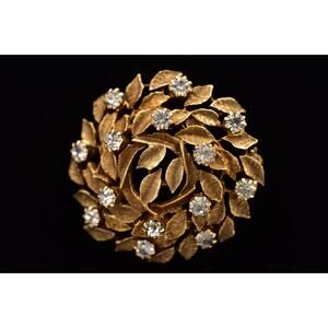 Goldette Vintage Rhinestone Leaf Wreath Brooch Antiqued Gold Floral Pin BinBP